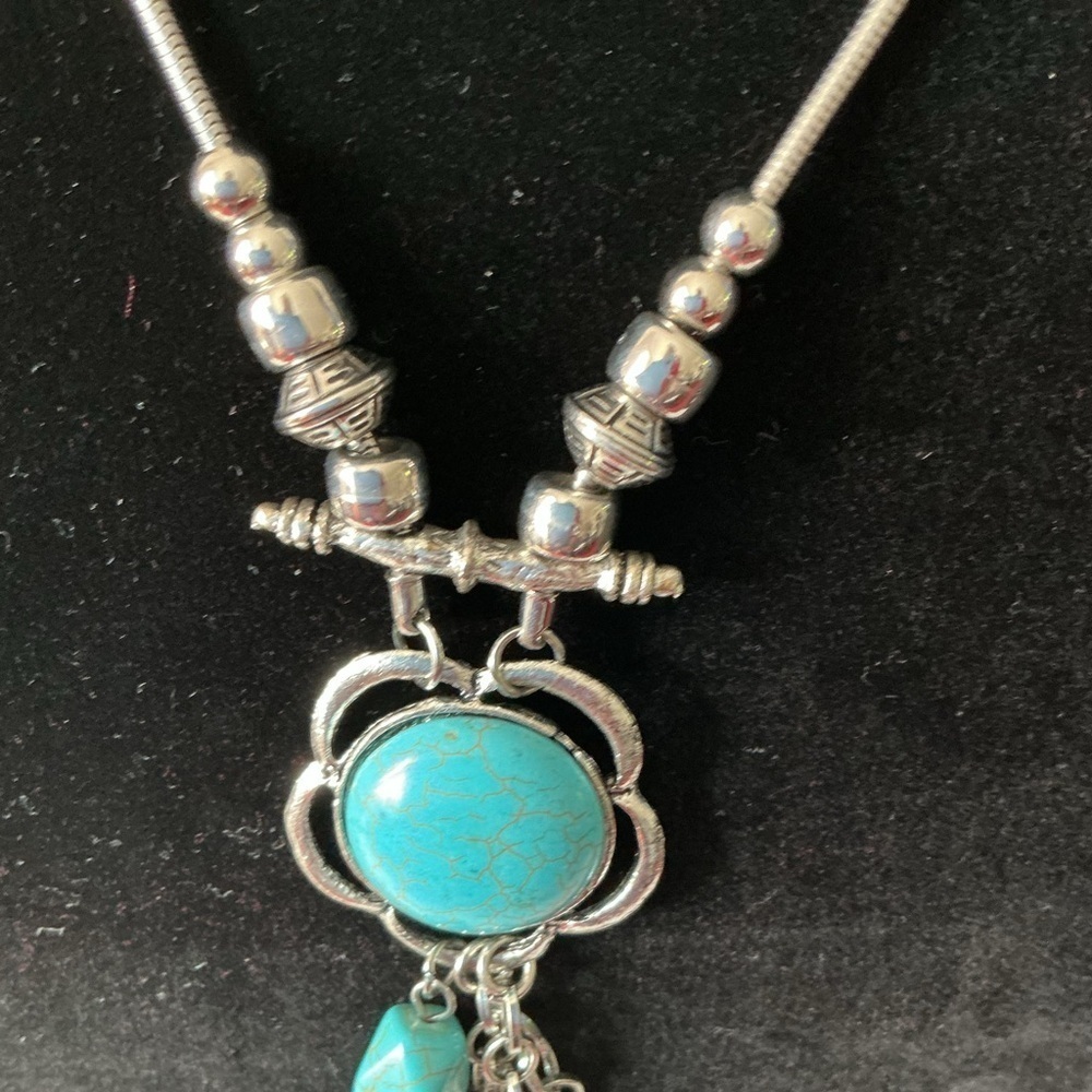 Turquoise Color Dangling Charm Silver Tone Pendant Necklace - Picture 3 of 5
